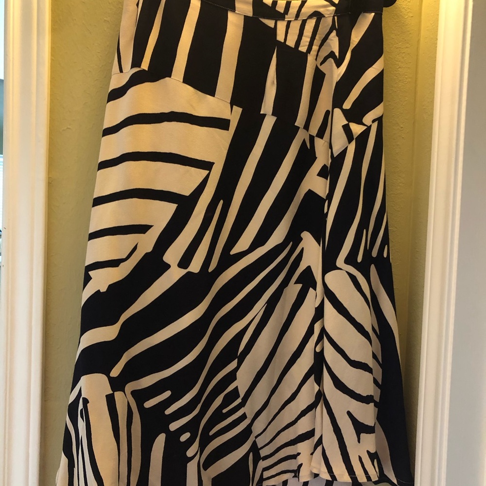 🎉 NWT!! Blue/Tan Anthropologie Skirt 🎉 - Picture 2 of 3
